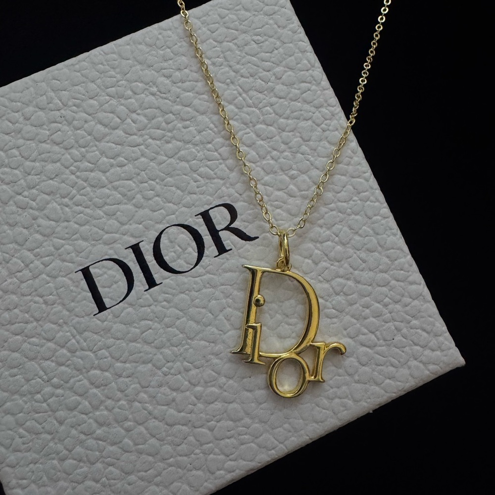 NIB DIOR NECKLACE